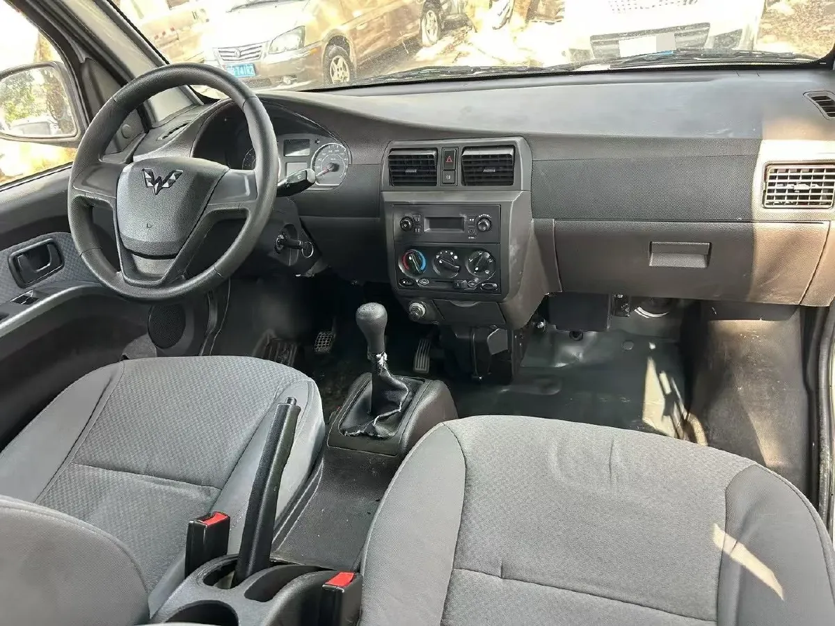 2025 DongFeng Forthing LingZhi 1.6L 116HP L4 5MT,autocango,china used car exporter,china ev exporter,chinese used car exporter,chinese used ev exporter