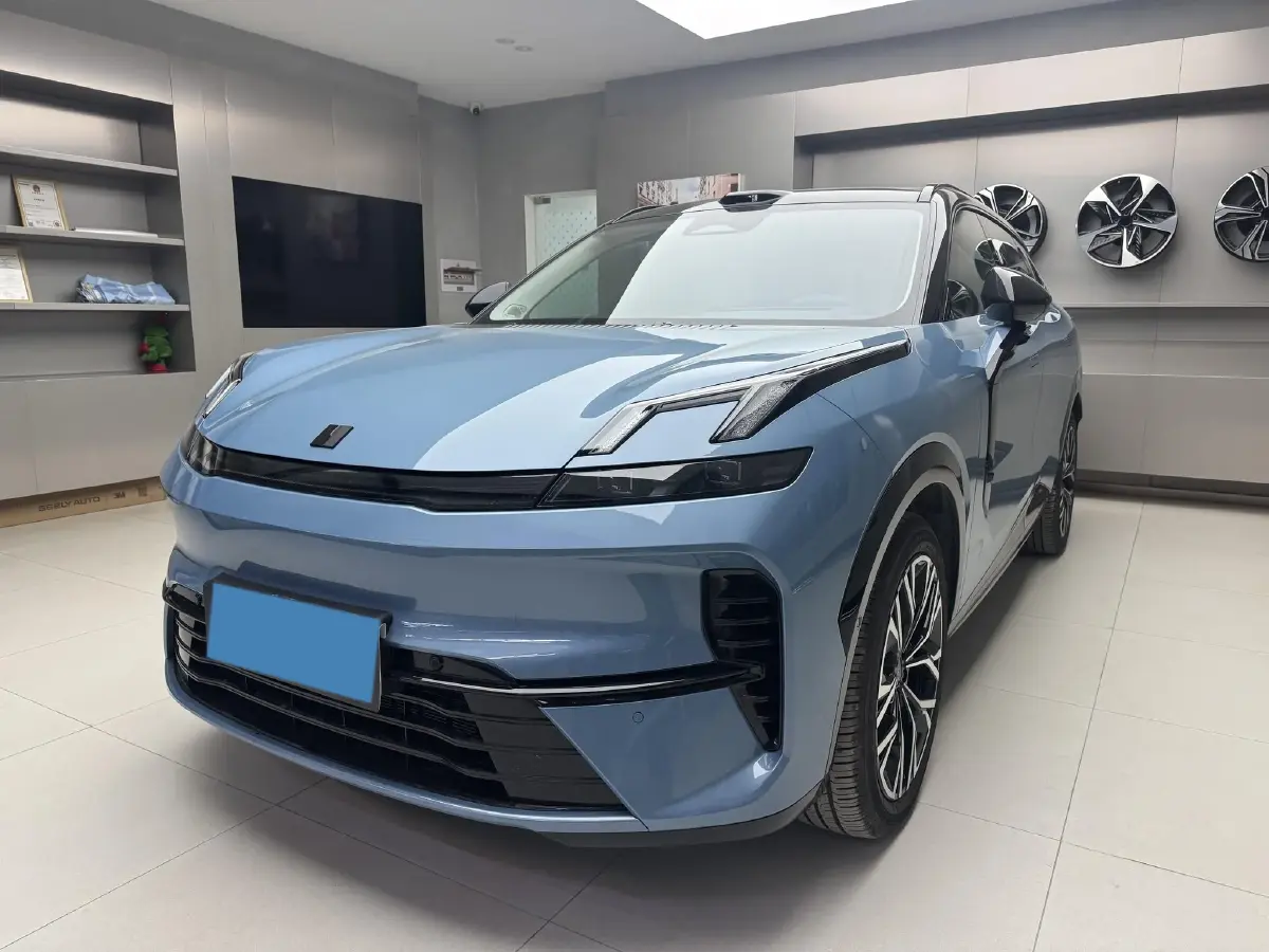 2026 LYNK&CO 08 EM-P 1.5T 163HP L4 3DHT PHEV
