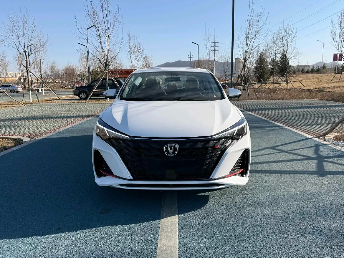 2025 ChangAn Eado 1.4T 160HP L4 7DCT,autocango,china used car exporter,china ev exporter,chinese used car exporter,chinese used ev exporter