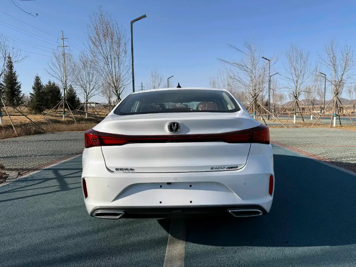 2025 ChangAn Eado 1.4T 160HP L4 7DCT,autocango,china used car exporter,china ev exporter,chinese used car exporter,chinese used ev exporter