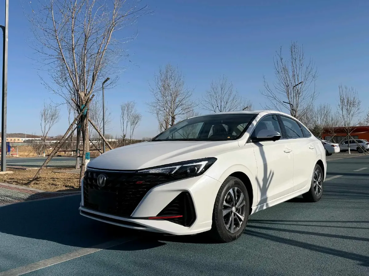 2025 ChangAn Eado 1.4T 160HP L4 7DCT,autocango,china used car exporter,china ev exporter,chinese used car exporter,chinese used ev exporter