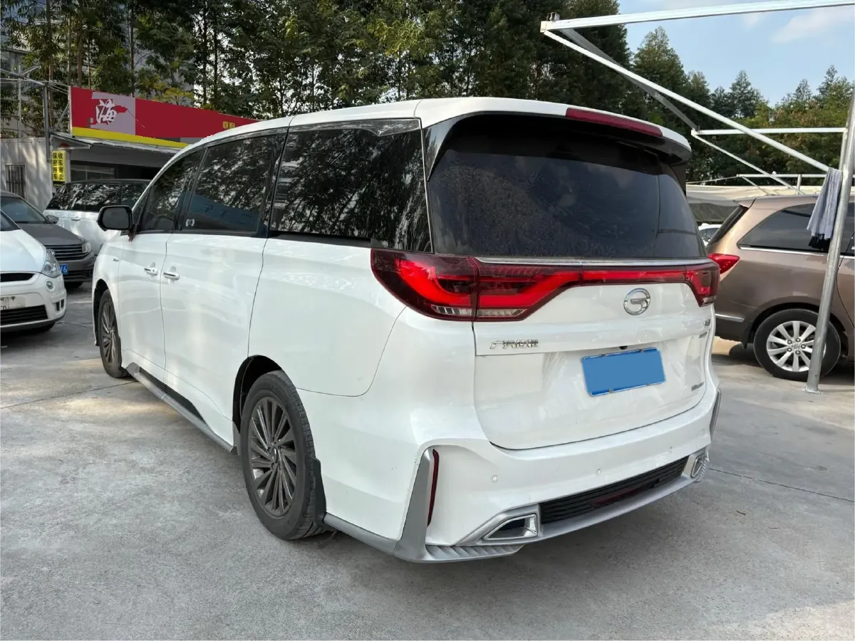 2021 GAC Trumpchi M8 2.0T 252HP L4 8AT,autocango,china used car exporter,china ev exporter,chinese used car exporter,chinese used ev exporter