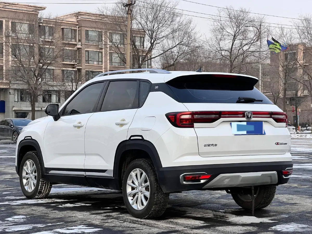 2019 ChangAn CS35 Plus 1.6L 128HP L4 5MT,autocango,china used car exporter,china ev exporter,chinese used car exporter,chinese used ev exporter