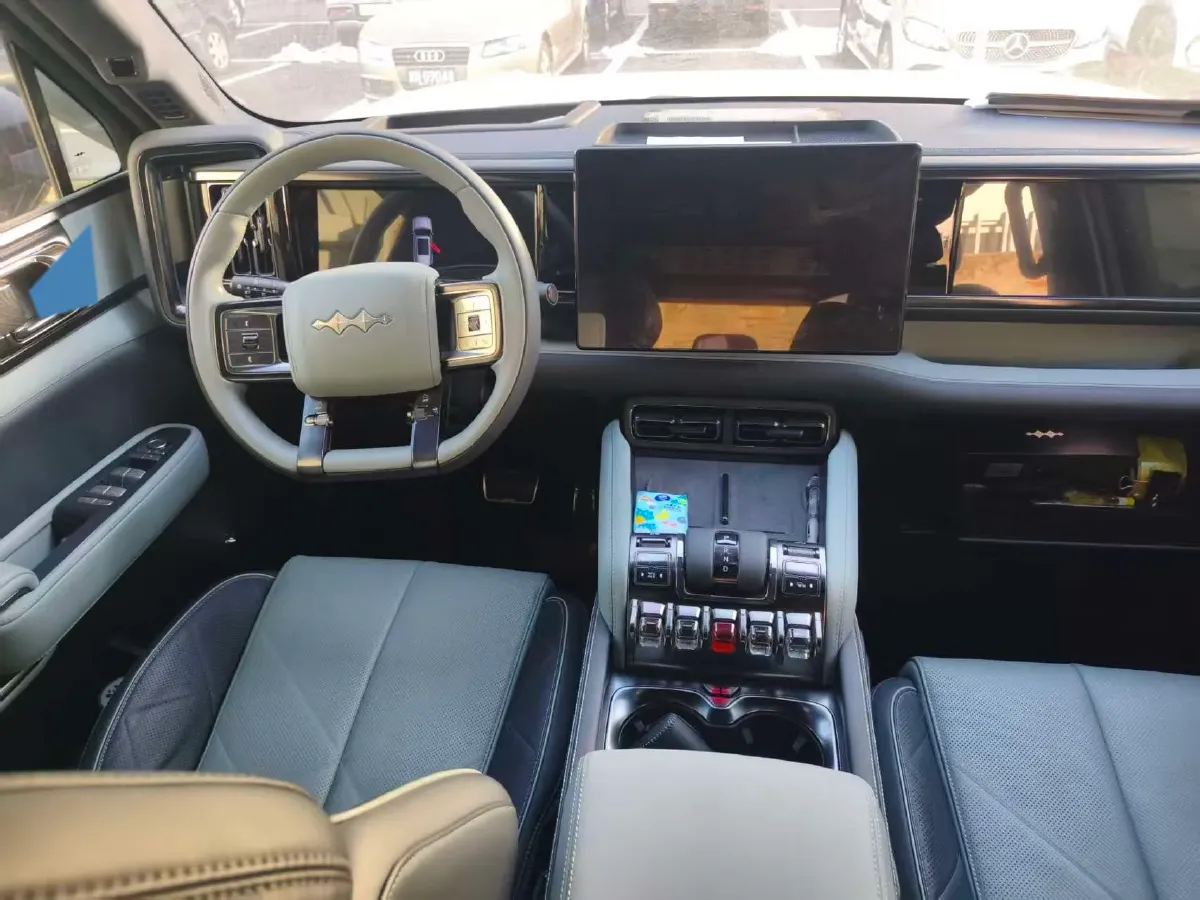 2023 Toyota Crown Kluger 2.5L 189HP L4 E-CVT Hybrid,autocango,china used car exporter,china ev exporter,chinese used car exporter,chinese used ev exporter