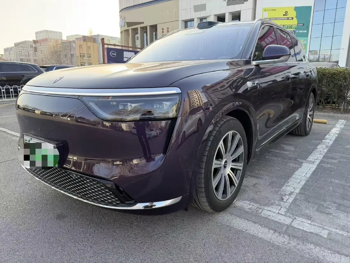 2025 AITO AITO M8 BEV