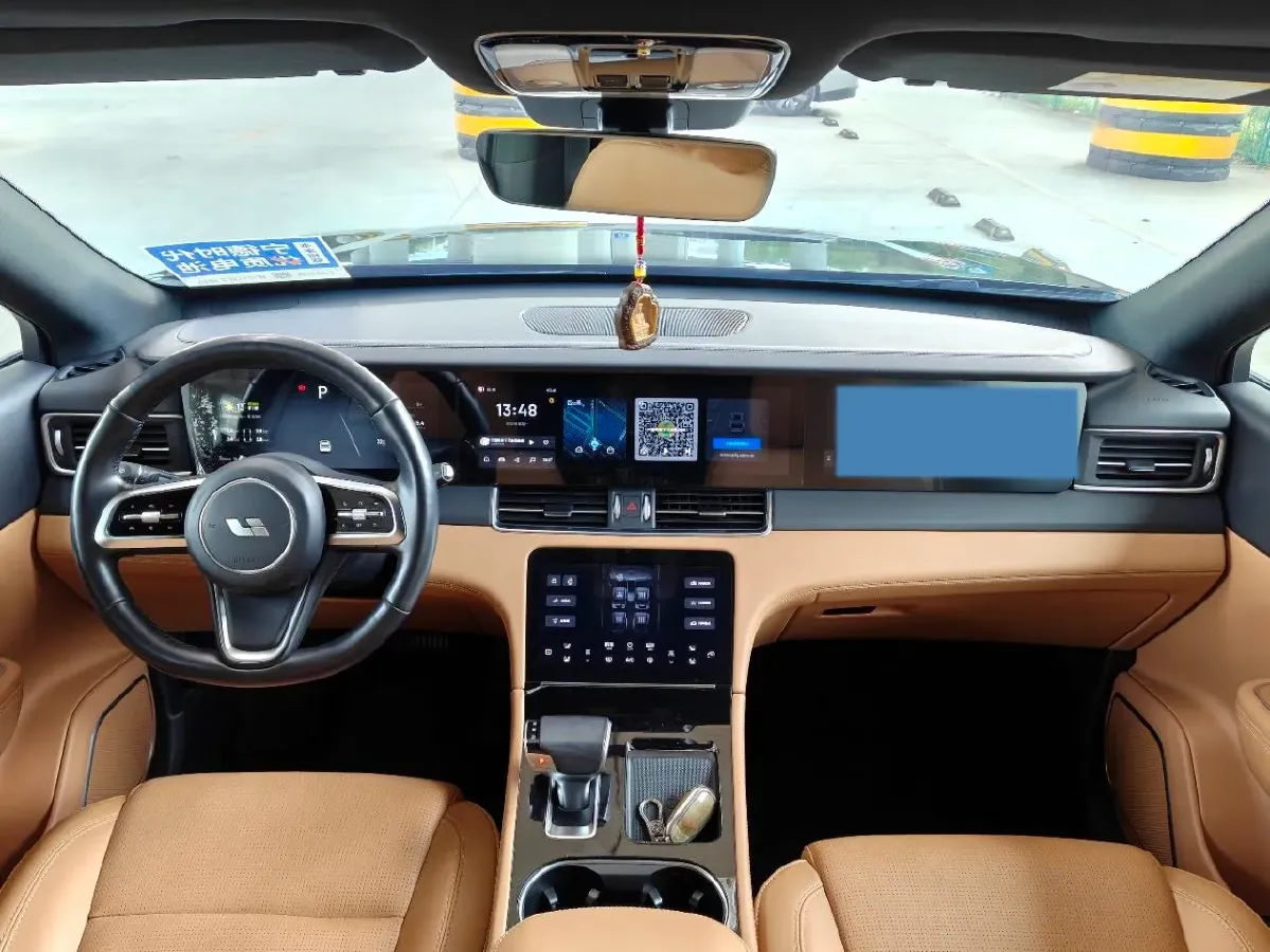 2021 Li ONE Range Extended 131HP REEV 40.5KWH,autocango,china used car exporter,china ev exporter,chinese used car exporter,chinese used ev exporter