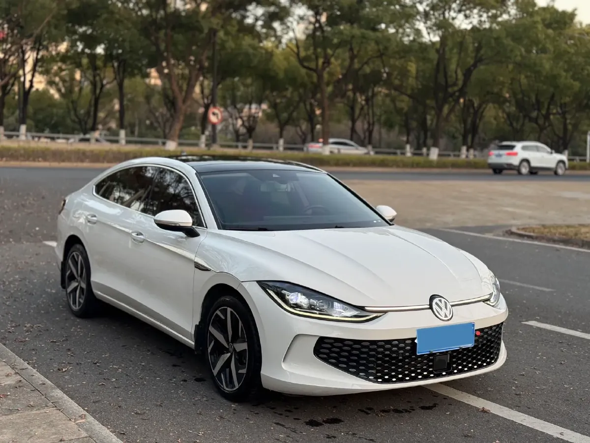 2023 Volkswagen Lamando 1.4T 150HP L4 7DCT,autocango,china used car exporter,china ev exporter,chinese used car exporter,chinese used ev exporter