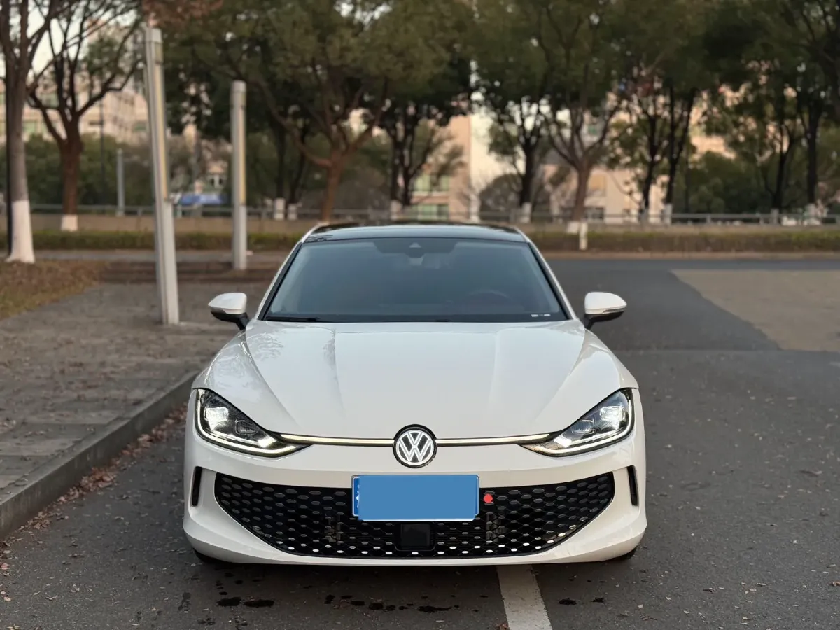 2023 Volkswagen Lamando 1.4T 150HP L4 7DCT,autocango,china used car exporter,china ev exporter,chinese used car exporter,chinese used ev exporter