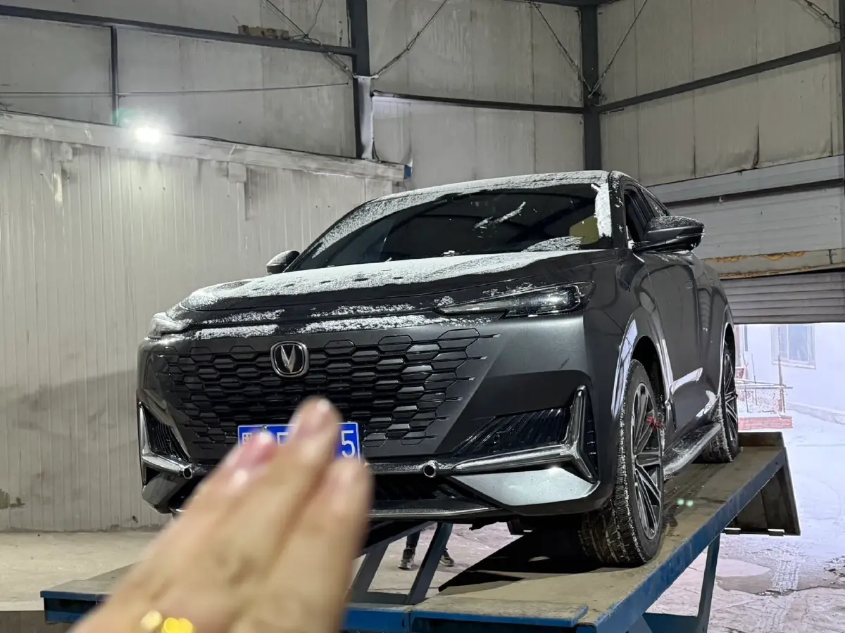 2021 ChangAn UNI-K 2.0T 233HP L4 8AT