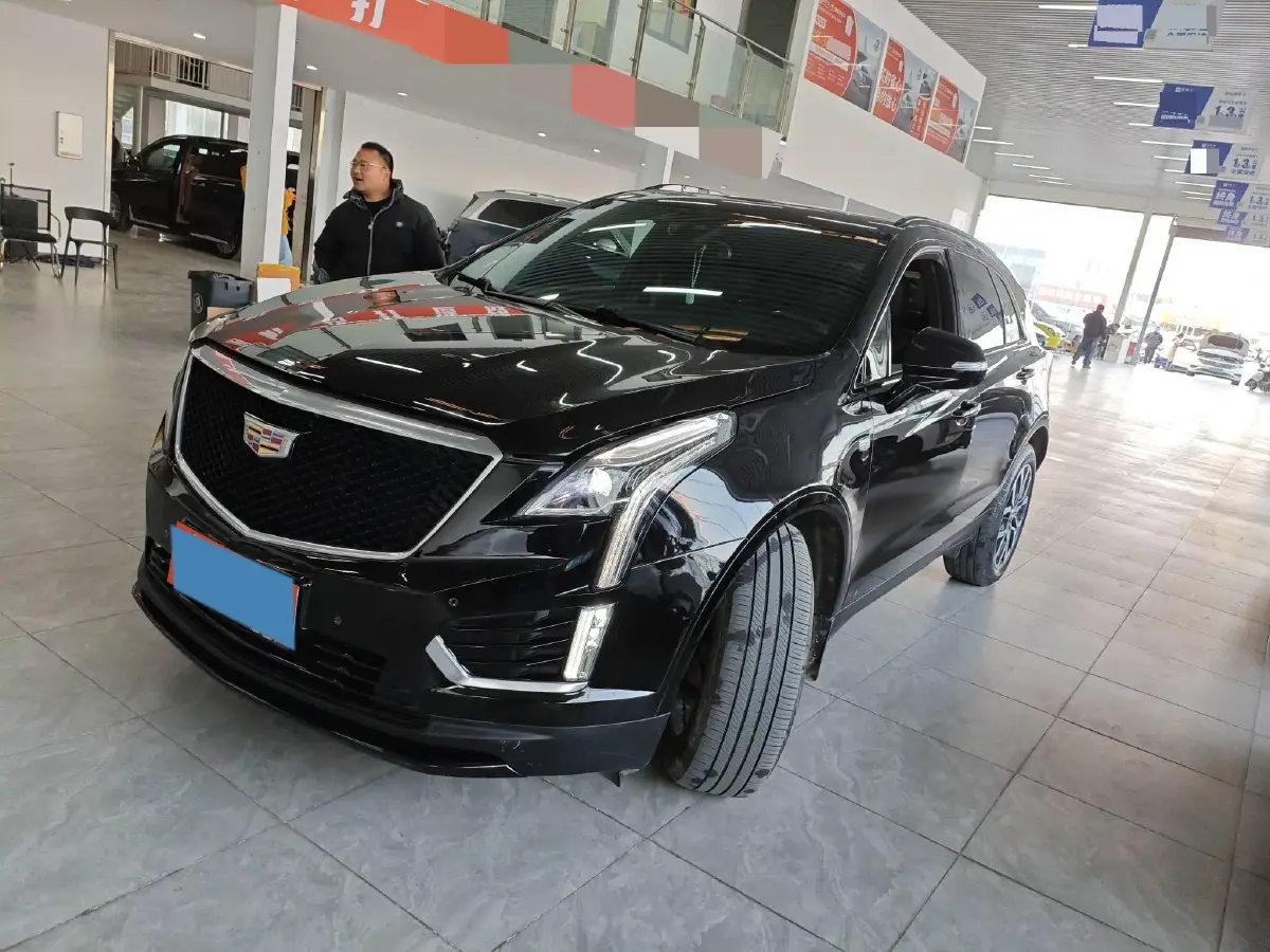 2022 Cadillac XT5 2.0T 237HP L4 9AT