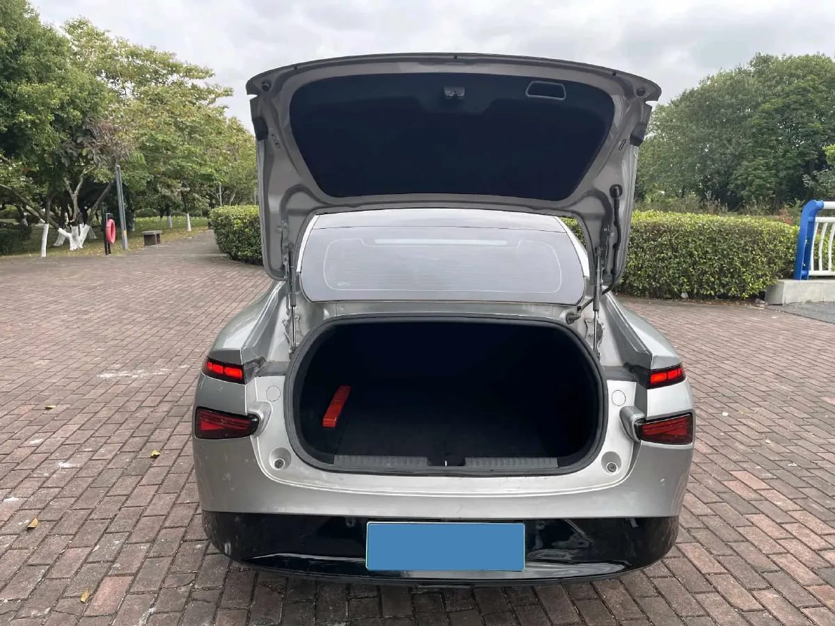 2023 Xpeng P7 BEV 70.8KWH,autocango,china used car exporter,china ev exporter,chinese used car exporter,chinese used ev exporter