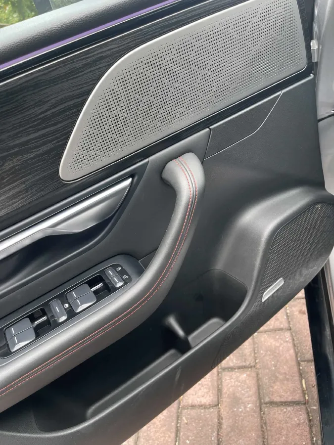 2023 Xpeng P7 BEV 70.8KWH,autocango,china used car exporter,china ev exporter,chinese used car exporter,chinese used ev exporter