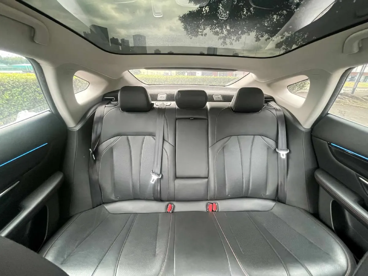 2023 Xpeng P7 BEV 70.8KWH,autocango,china used car exporter,china ev exporter,chinese used car exporter,chinese used ev exporter