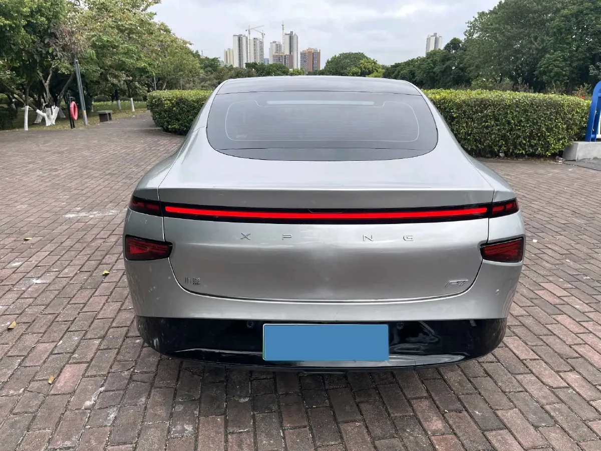 2023 Xpeng P7 BEV 70.8KWH,autocango,china used car exporter,china ev exporter,chinese used car exporter,chinese used ev exporter