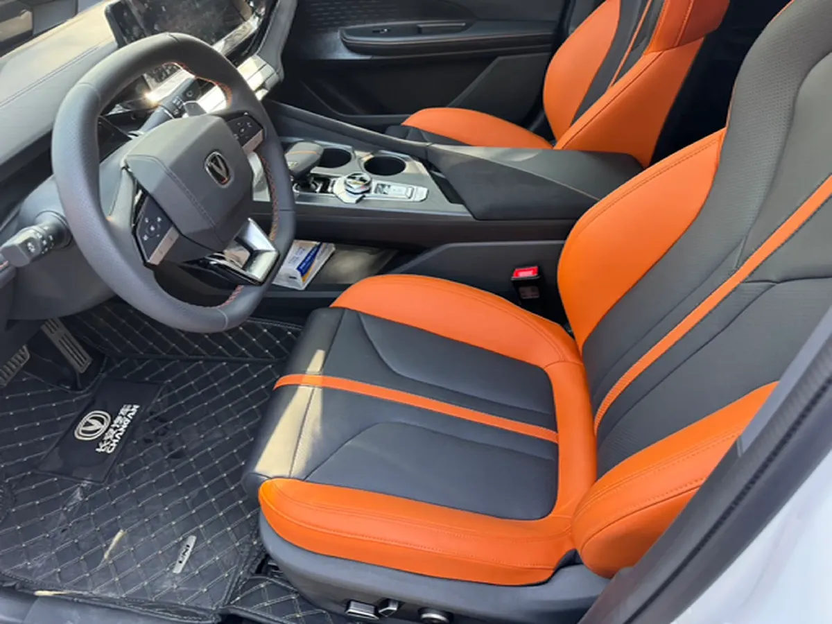 2024 ChangAn UNI-V 1.5T 188HP L4 7DCT,autocango,china used car exporter,china ev exporter,chinese used car exporter,chinese used ev exporter