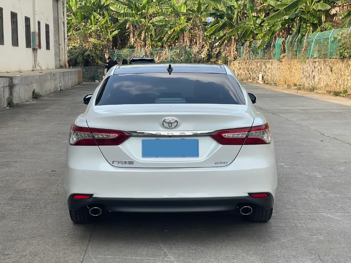 2021 Toyota Camry 2.5L 209HP L4 8AT,autocango,china used car exporter,china ev exporter,chinese used car exporter,chinese used ev exporter