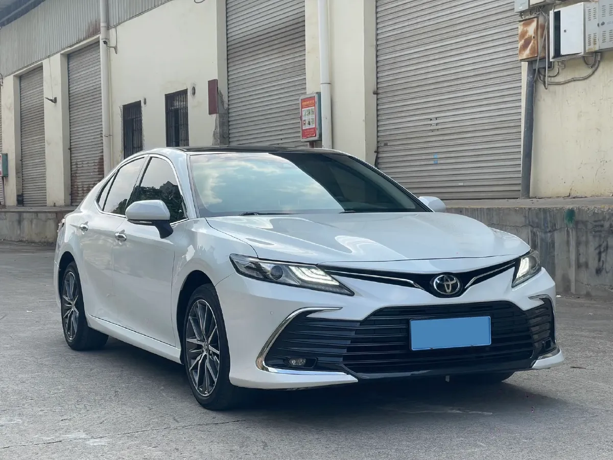 2021 Toyota Camry 2.5L 209HP L4 8AT,autocango,china used car exporter,china ev exporter,chinese used car exporter,chinese used ev exporter
