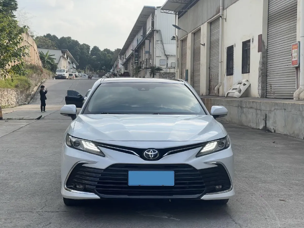 2021 Toyota Camry 2.5L 209HP L4 8AT,autocango,china used car exporter,china ev exporter,chinese used car exporter,chinese used ev exporter