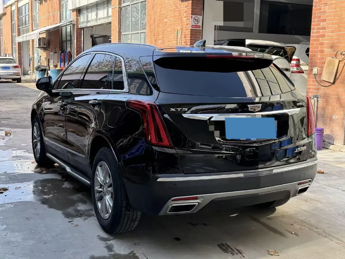 2022 Cadillac XT5 2.0T 237HP L4 9AT,autocango,china used car exporter,china ev exporter,chinese used car exporter,chinese used ev exporter
