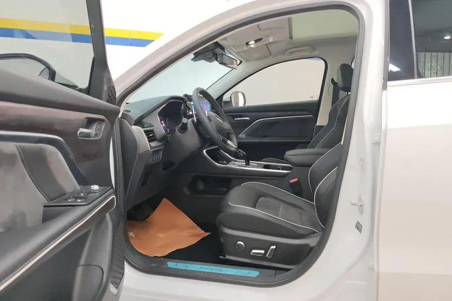 2021 Haval H6 1.5T 169HP L4 7DCT,autocango,china used car exporter,china ev exporter,chinese used car exporter,chinese used ev exporter