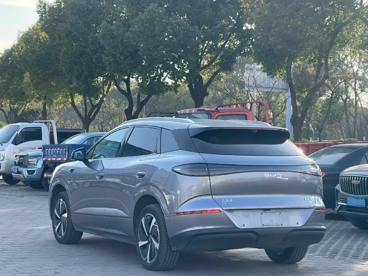 2025 LanDian E5 PLUS 1.5L 95HP L4 E-CVT PHEV,autocango,china used car exporter,china ev exporter,chinese used car exporter,chinese used ev exporter