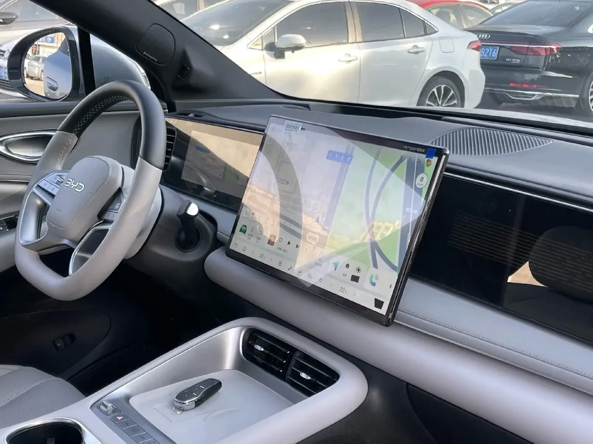 2025 LanDian E5 PLUS 1.5L 95HP L4 E-CVT PHEV,autocango,china used car exporter,china ev exporter,chinese used car exporter,chinese used ev exporter