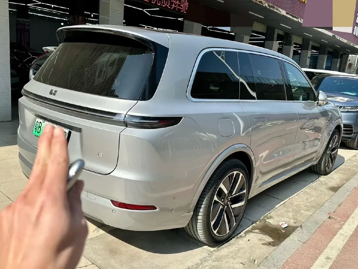 2024 Land Rover Range Rover Evoque 1.5T 200HP L3 8AT PHEV 15.5KWH,autocango,china used car exporter,china ev exporter,chinese used car exporter,chinese used ev exporter