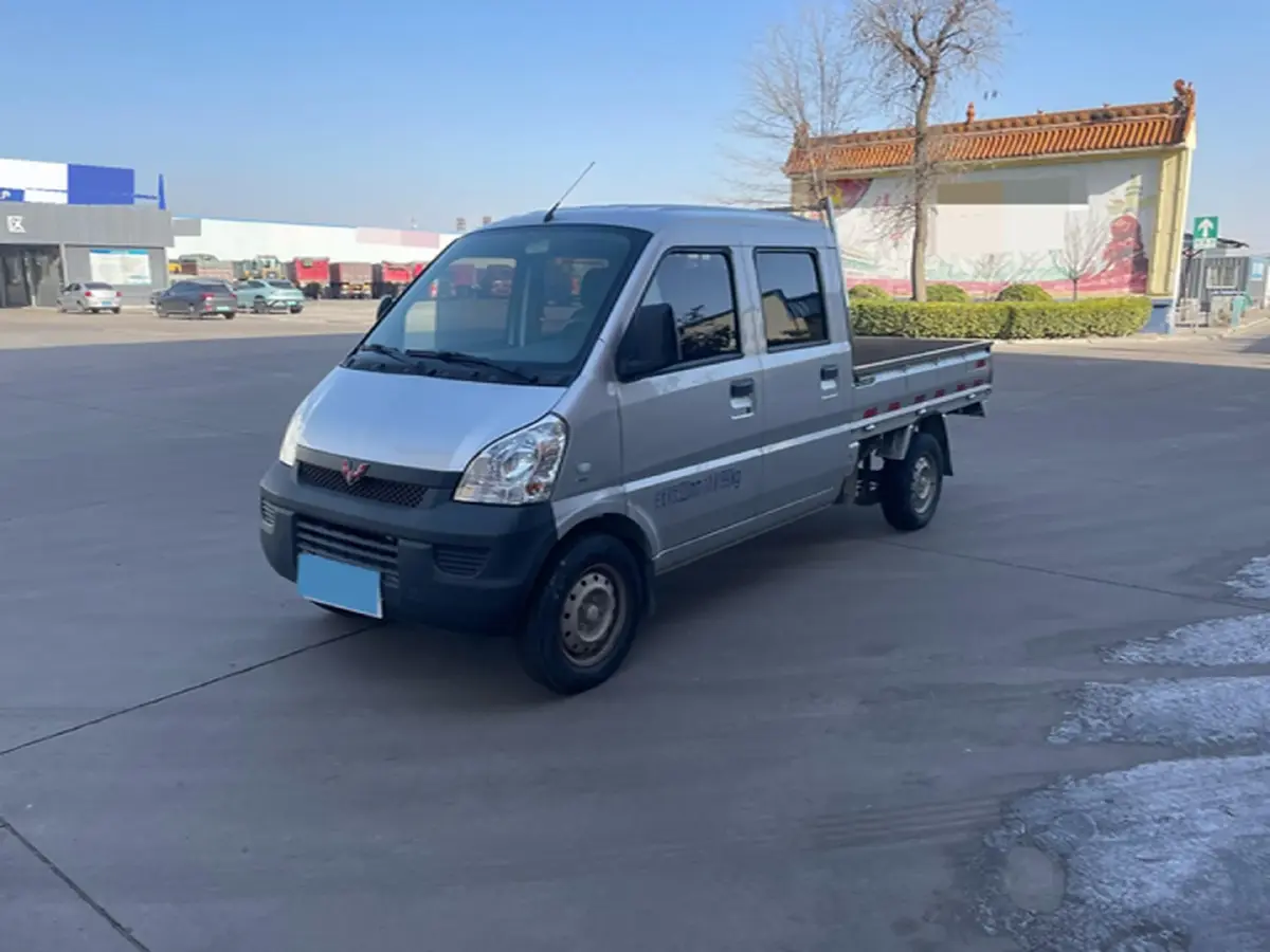 2020 WuLing RongGuang Mini Truck 1.5L 99HP L4 5MT