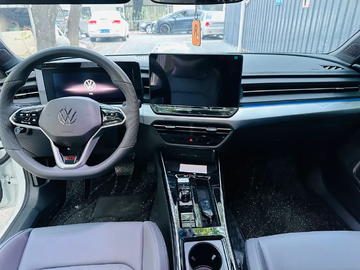 2026 Volkswagen Lamando 2.0T 220HP L4 7DCT,autocango,china used car exporter,china ev exporter,chinese used car exporter,chinese used ev exporter