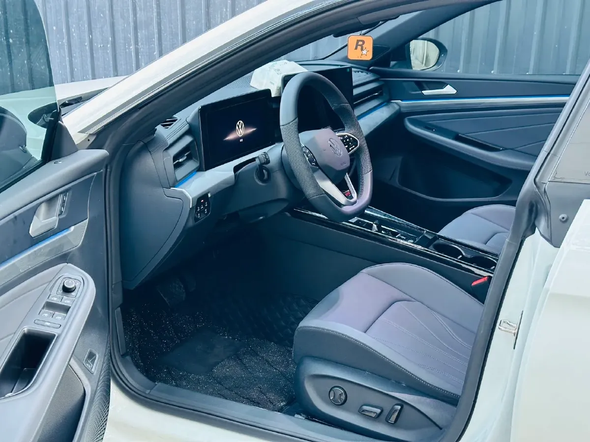 2026 Volkswagen Lamando 2.0T 220HP L4 7DCT,autocango,china used car exporter,china ev exporter,chinese used car exporter,chinese used ev exporter