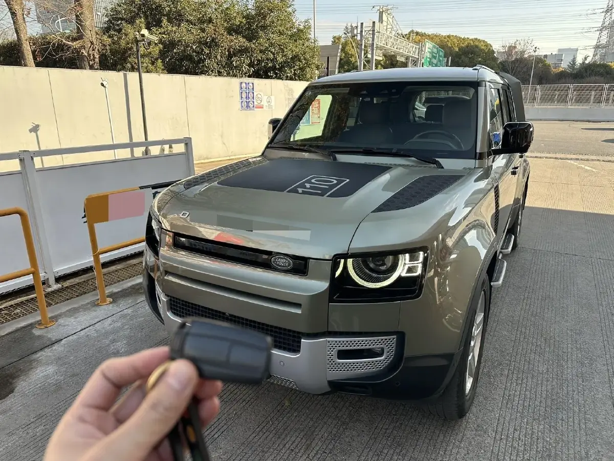 2020 Land Rover Defender 3.0T 400HP L6 8AT