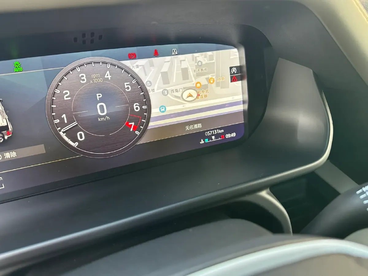 2020 Land Rover Defender 3.0T 400HP L6 8AT,autocango,china used car exporter,china ev exporter,chinese used car exporter,chinese used ev exporter