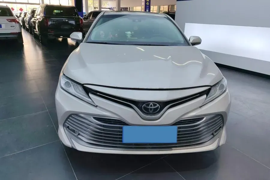 2019 Toyota Camry 2.0L 178HP L4 CVT,autocango,china used car exporter,china ev exporter,chinese used car exporter,chinese used ev exporter