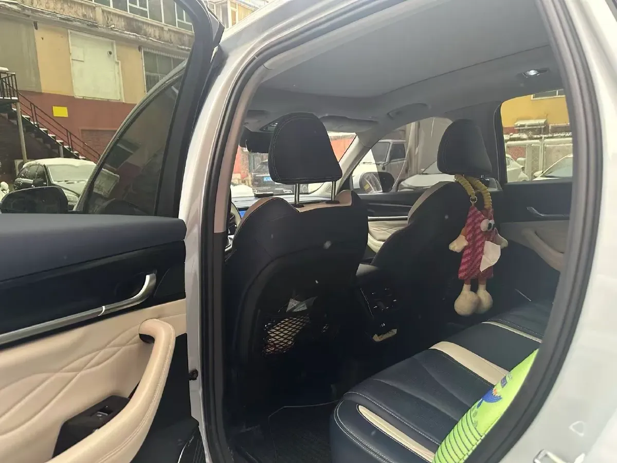 2022 Citroen C5 X 1.6T 175HP L4 8AT,autocango,china used car exporter,china ev exporter,chinese used car exporter,chinese used ev exporter