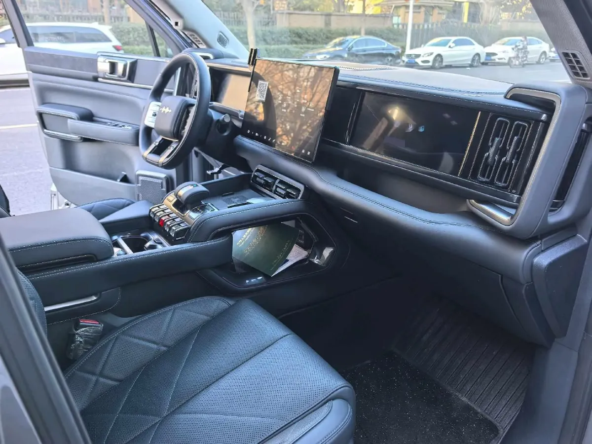 2023 FangChengBao Bao 5 1.5T 194HP L4 E-CVT PHEV 31.8KWH,autocango,china used car exporter,china ev exporter,chinese used car exporter,chinese used ev exporter