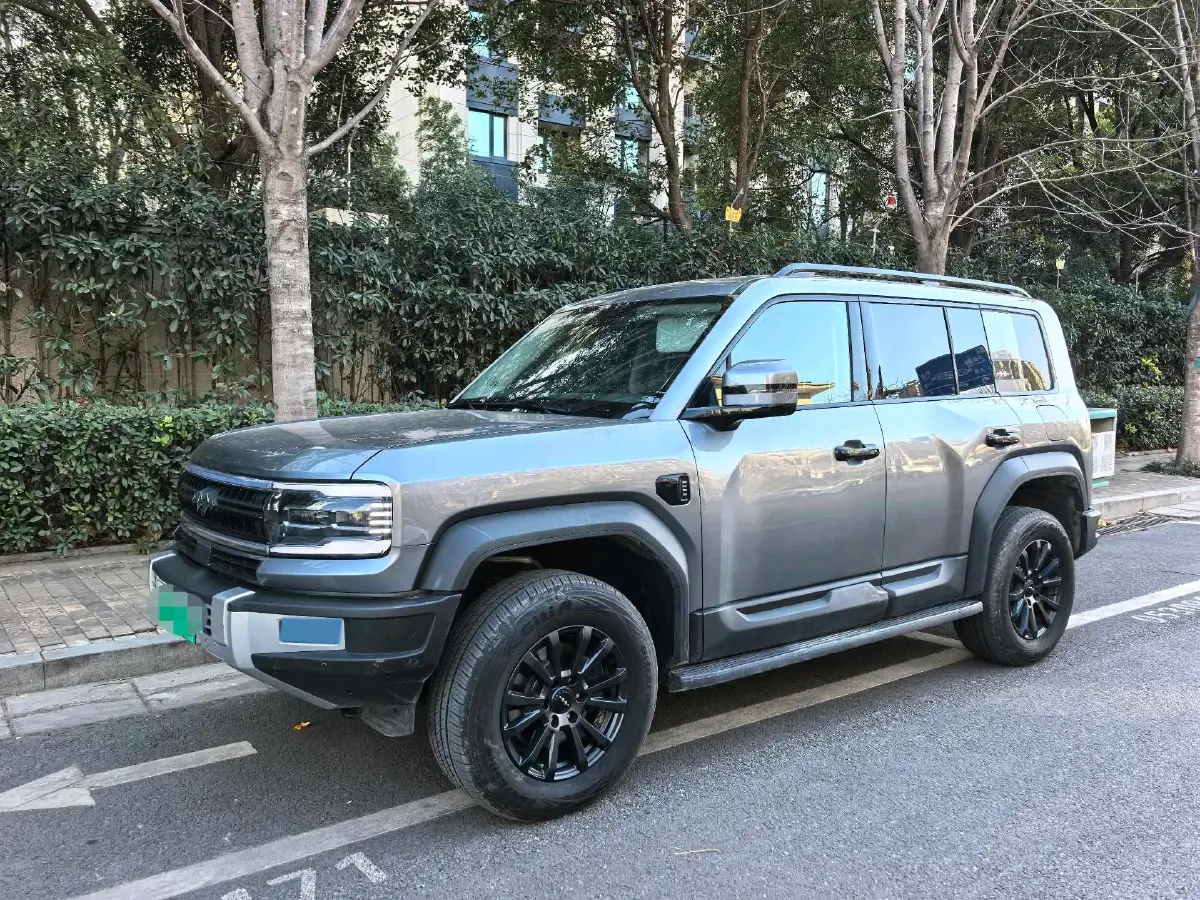 2023 FangChengBao Bao 5 1.5T 194HP L4 E-CVT PHEV 31.8KWH