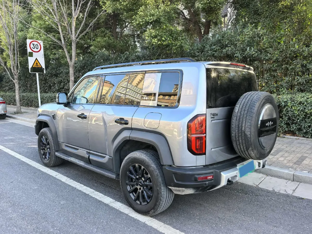 2023 FangChengBao Bao 5 1.5T 194HP L4 E-CVT PHEV 31.8KWH,autocango,china used car exporter,china ev exporter,chinese used car exporter,chinese used ev exporter