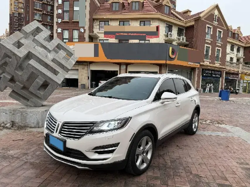 2018 Lincoln MKC 2.0T 203HP L4 6AT
