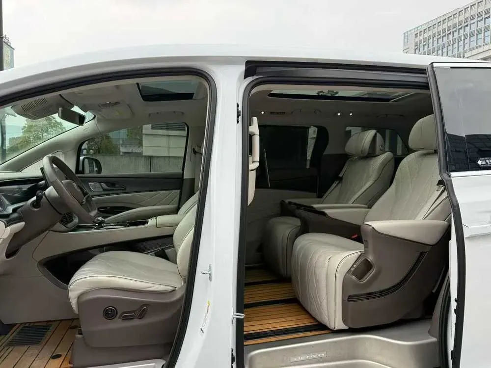 2022 Honda Odyssey 2.0L 146HP L4 E-CVT Hybrid,autocango,china used car exporter,china ev exporter,chinese used car exporter,chinese used ev exporter