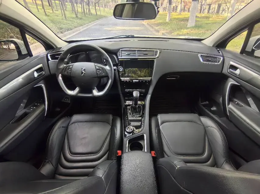 2017 DS 6 1.6T 167HP L4 6AT,autocango,china used car exporter,china ev exporter,chinese used car exporter,chinese used ev exporter