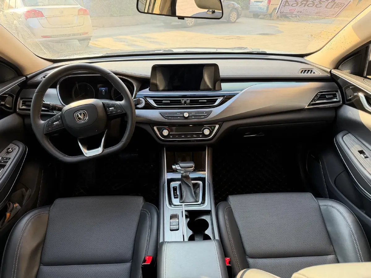 2021 ChangAn Raeton CC 1.5T 180HP L4 7DCT,autocango,china used car exporter,china ev exporter,chinese used car exporter,chinese used ev exporter