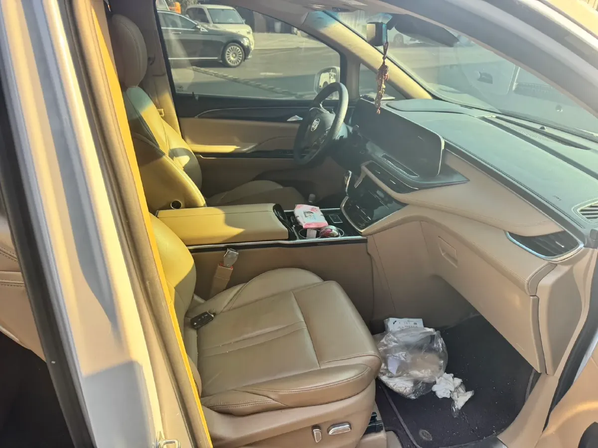 2021 Buick GL8 2.0T 237HP L4 9AT,autocango,china used car exporter,china ev exporter,chinese used car exporter,chinese used ev exporter