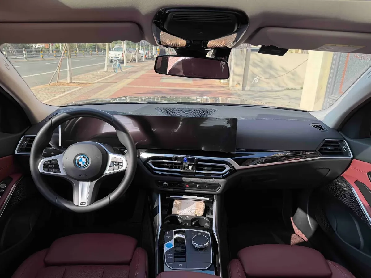 2024 BMW i3 BEV 70KWH,autocango,china used car exporter,china ev exporter,chinese used car exporter,chinese used ev exporter