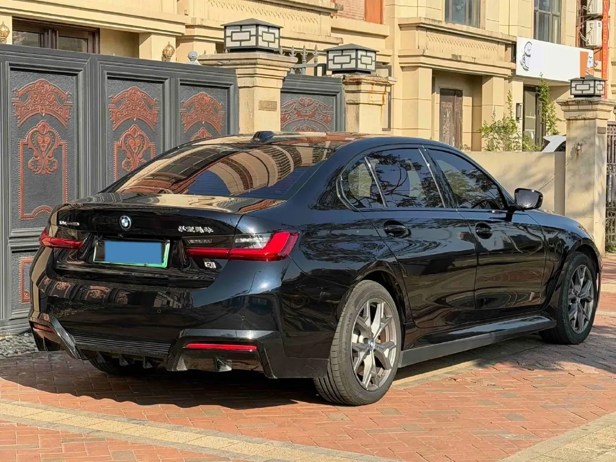 2024 BMW i3 BEV 70KWH,autocango,china used car exporter,china ev exporter,chinese used car exporter,chinese used ev exporter