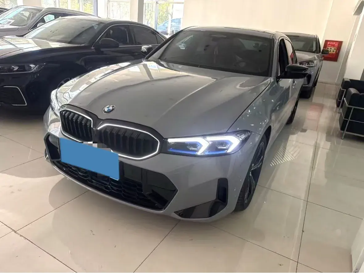 2025 BMW 3 Series 2.0T 245HP L4 8AT