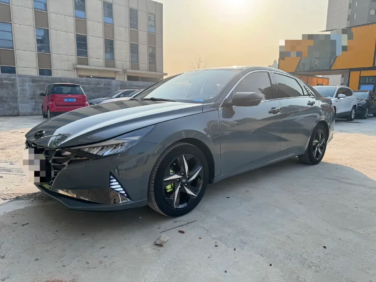 2021 Hyundai Elantra 1.5L 115HP L4 CVT