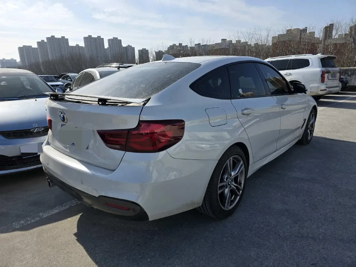 2020 BMW 3 Series GT 2.0T 184HP L4 8AT,autocango,china used car exporter,china ev exporter,chinese used car exporter,chinese used ev exporter