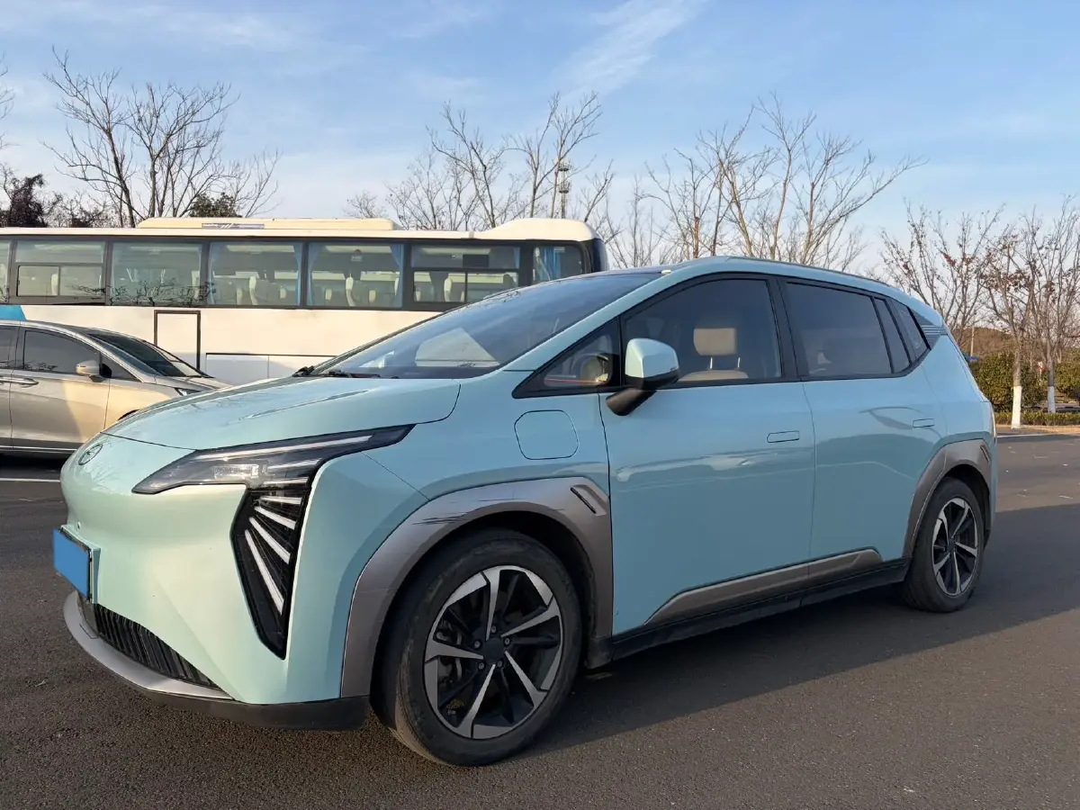 2022 Aion Y BEV 63.98KWH