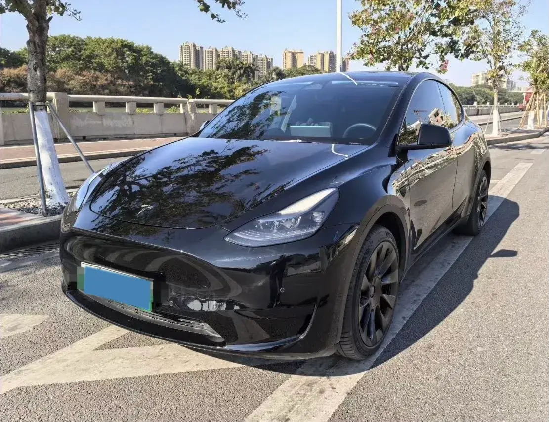 2022 Tesla Model Y BEV 60KWH