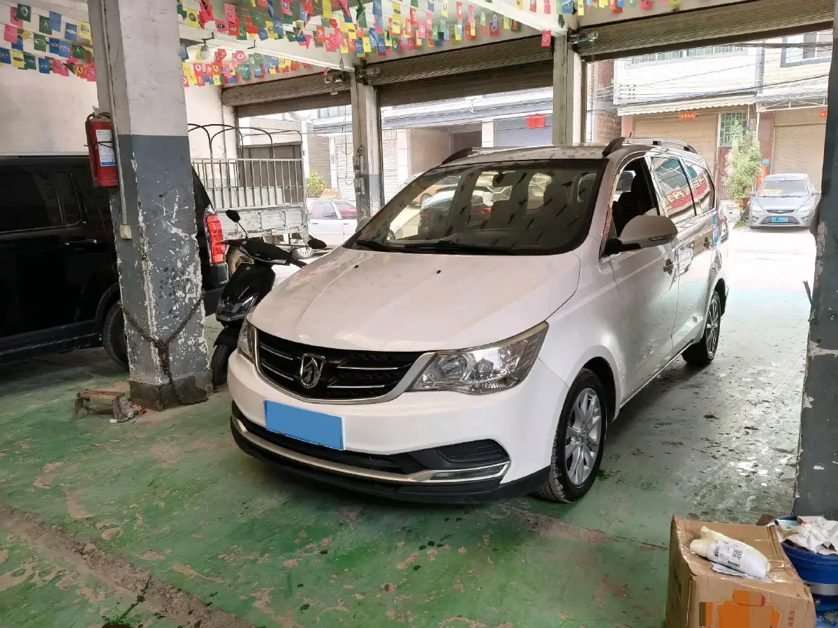 2016 BaoJun 730 1.5L 112HP L4 5MT